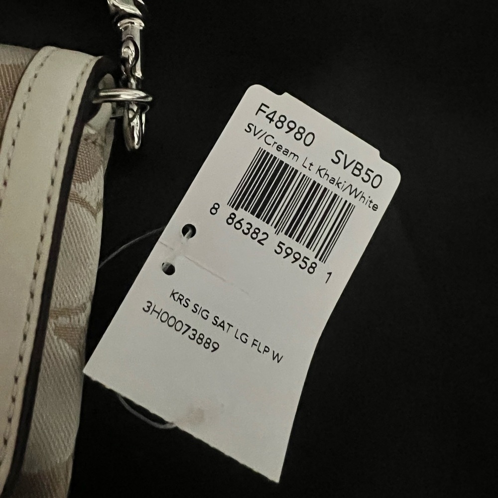 Coach Beige Signature Wristlet NWT - Picture 2 of 8